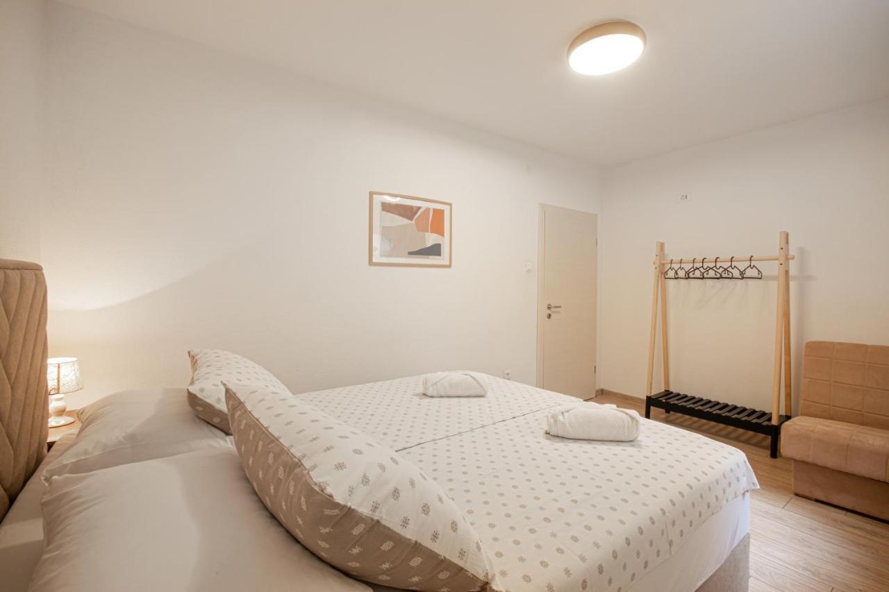 Apartments Villa Luce มาคาร์สกา ภายนอก รูปภาพ