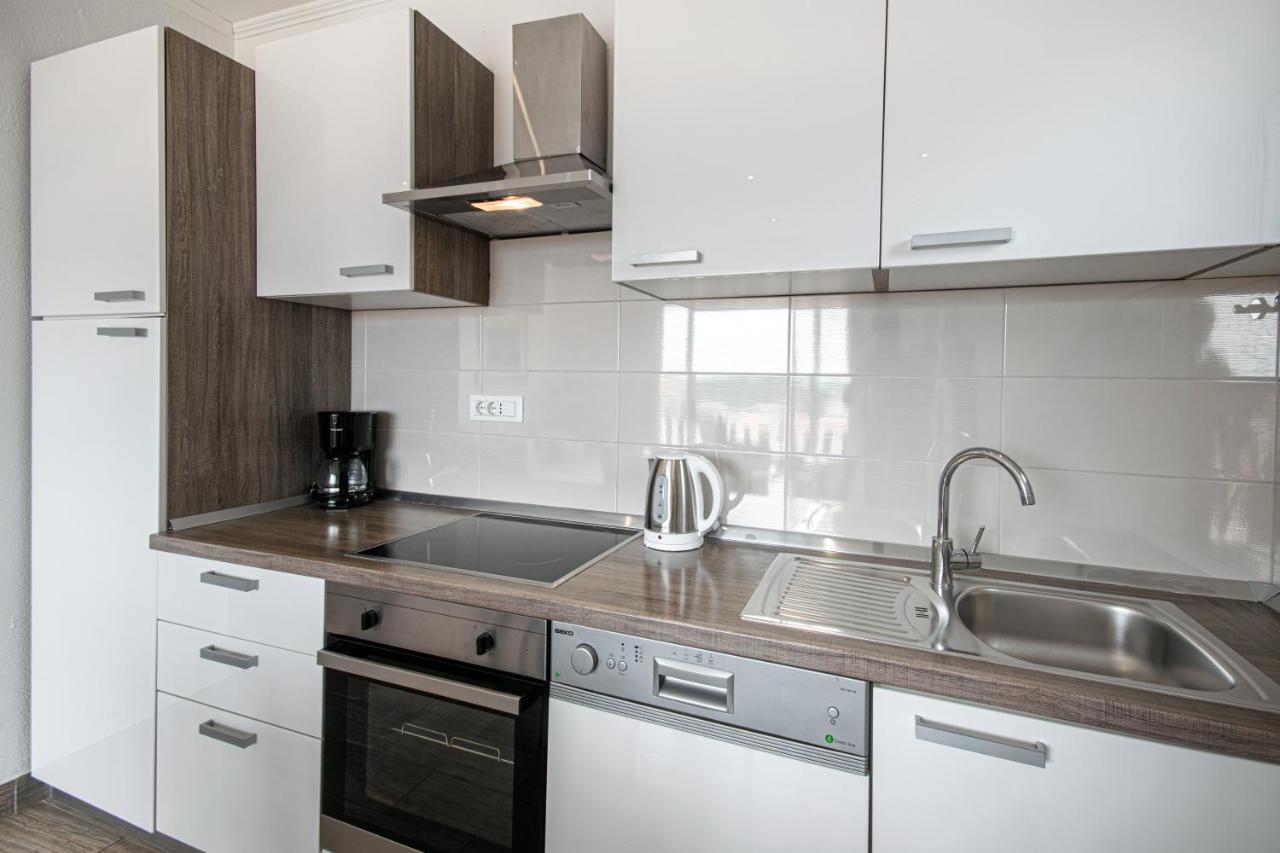 Apartments Villa Luce มาคาร์สกา ภายนอก รูปภาพ