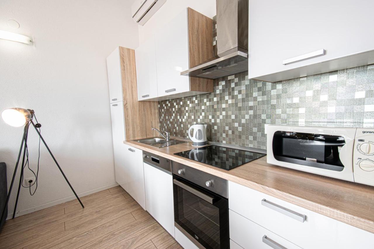 Apartments Villa Luce มาคาร์สกา ภายนอก รูปภาพ