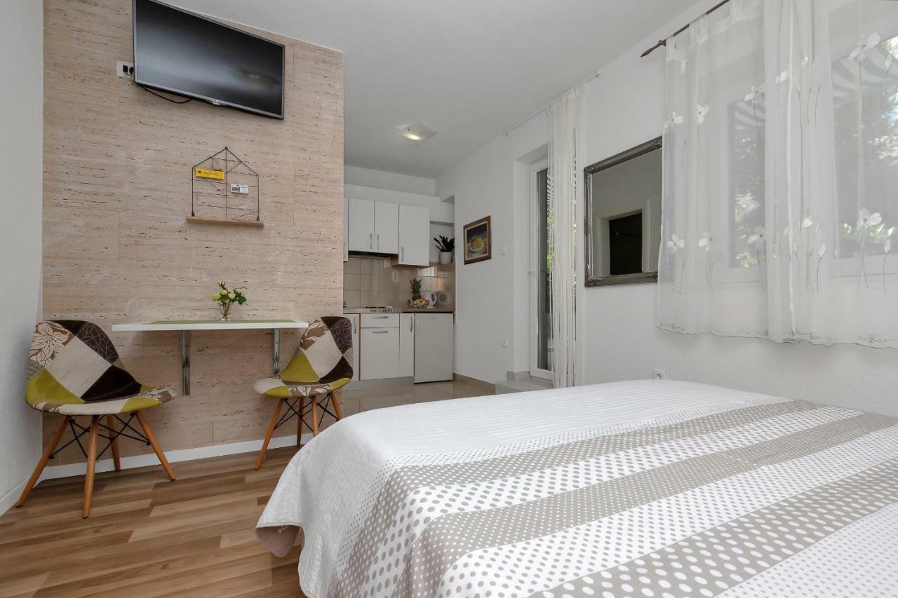 Apartments Villa Luce มาคาร์สกา ภายนอก รูปภาพ