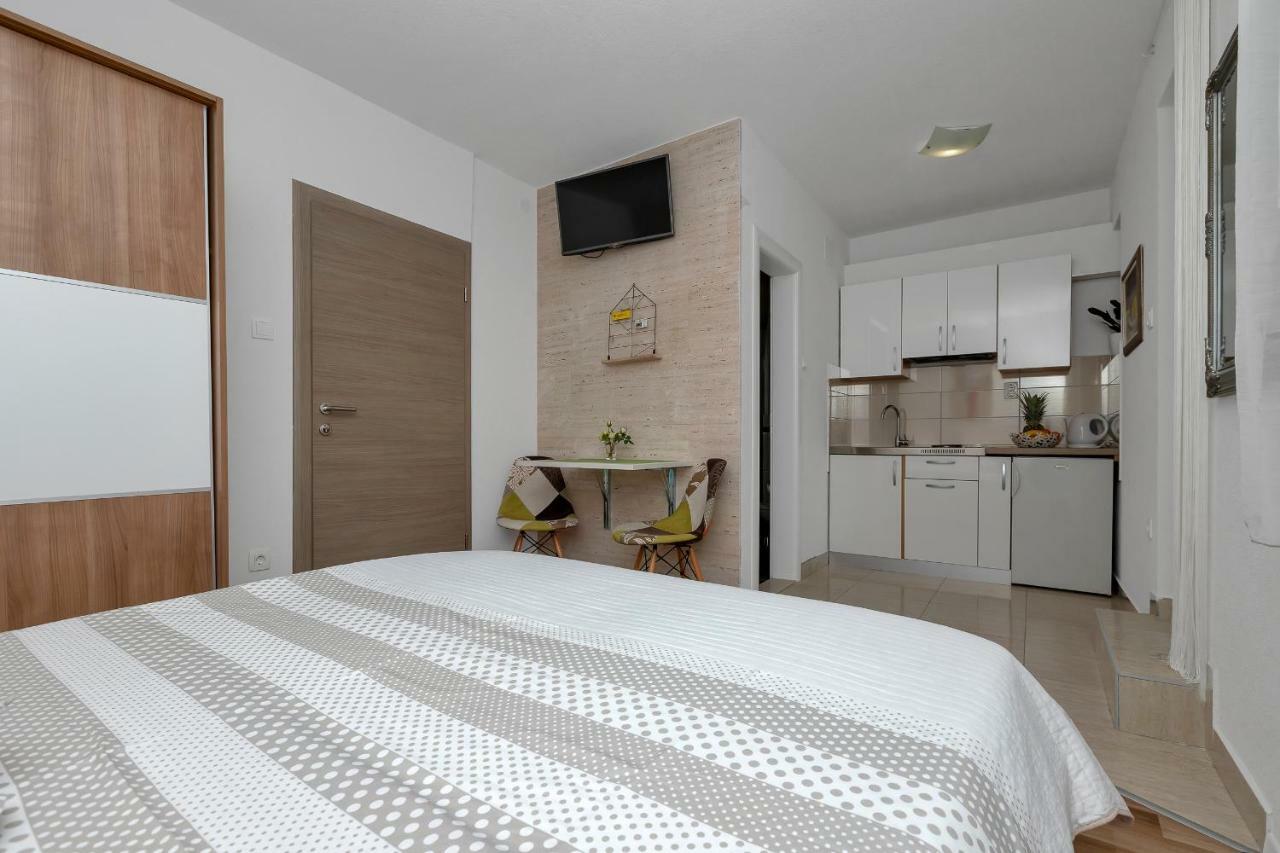 Apartments Villa Luce มาคาร์สกา ภายนอก รูปภาพ